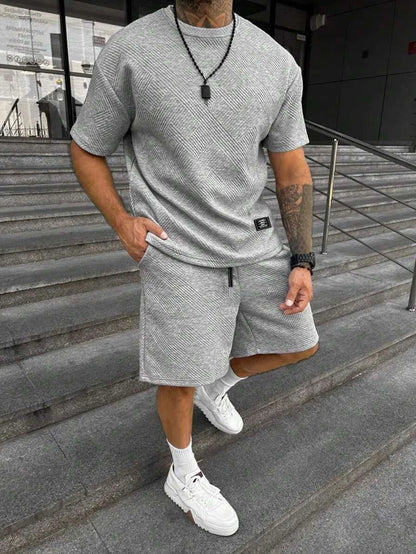 Ensemble deux pièces t-shirt et Short à col rond avec lettres texturées pour hommes, coupe régulière, t-shirt et Short décontractés à manches courtes