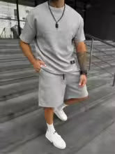Ensemble deux pièces t-shirt et Short à col rond avec lettres texturées pour hommes, coupe régulière, t-shirt et Short décontractés à manches courtes