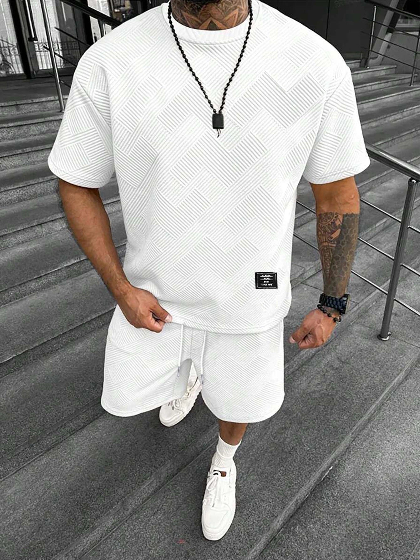 Ensemble deux pièces t-shirt et Short à col rond avec lettres texturées pour hommes, coupe régulière, t-shirt et Short décontractés à manches courtes